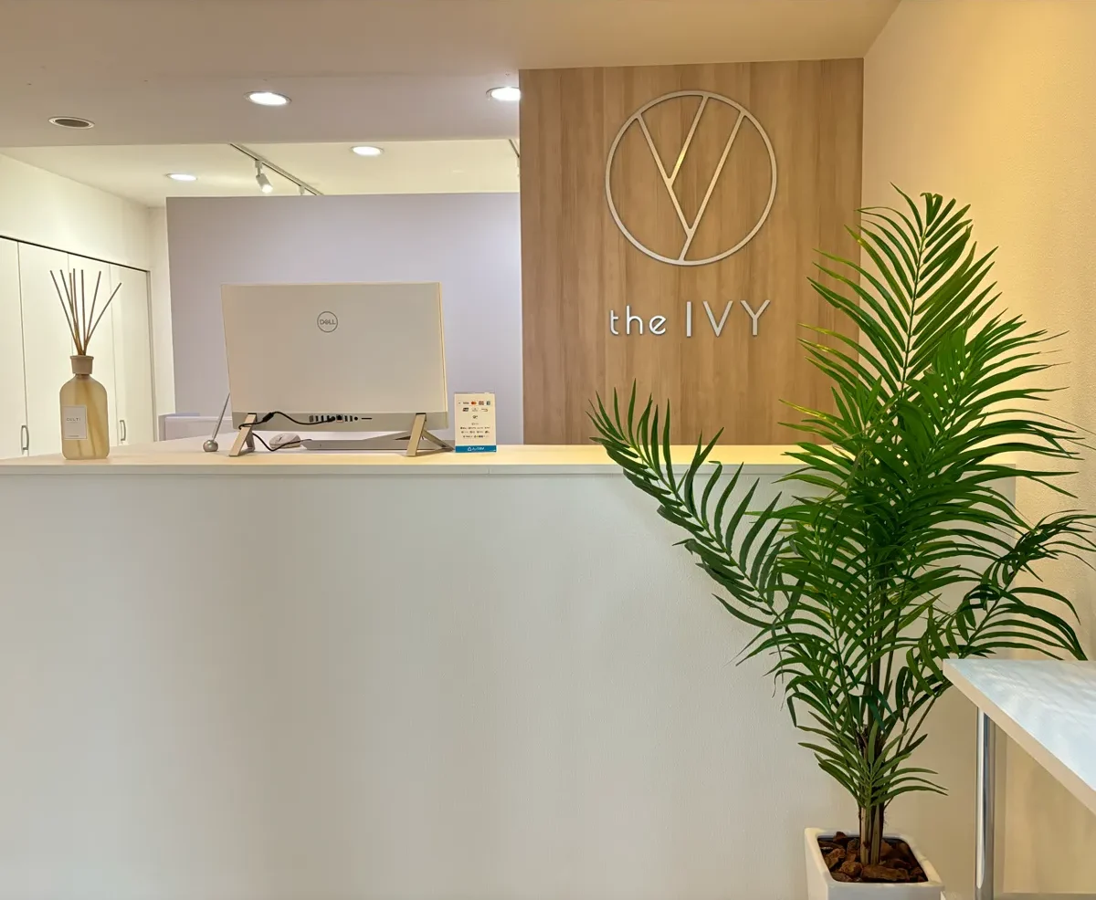 Pilates iU尼崎塚口店のスタジオ外観・内観